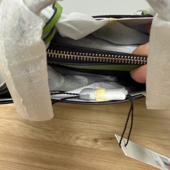 Marc Jacobs Green Pebbled Leather Tote Bag NWT
Easter Bag - Picture 7 of 15